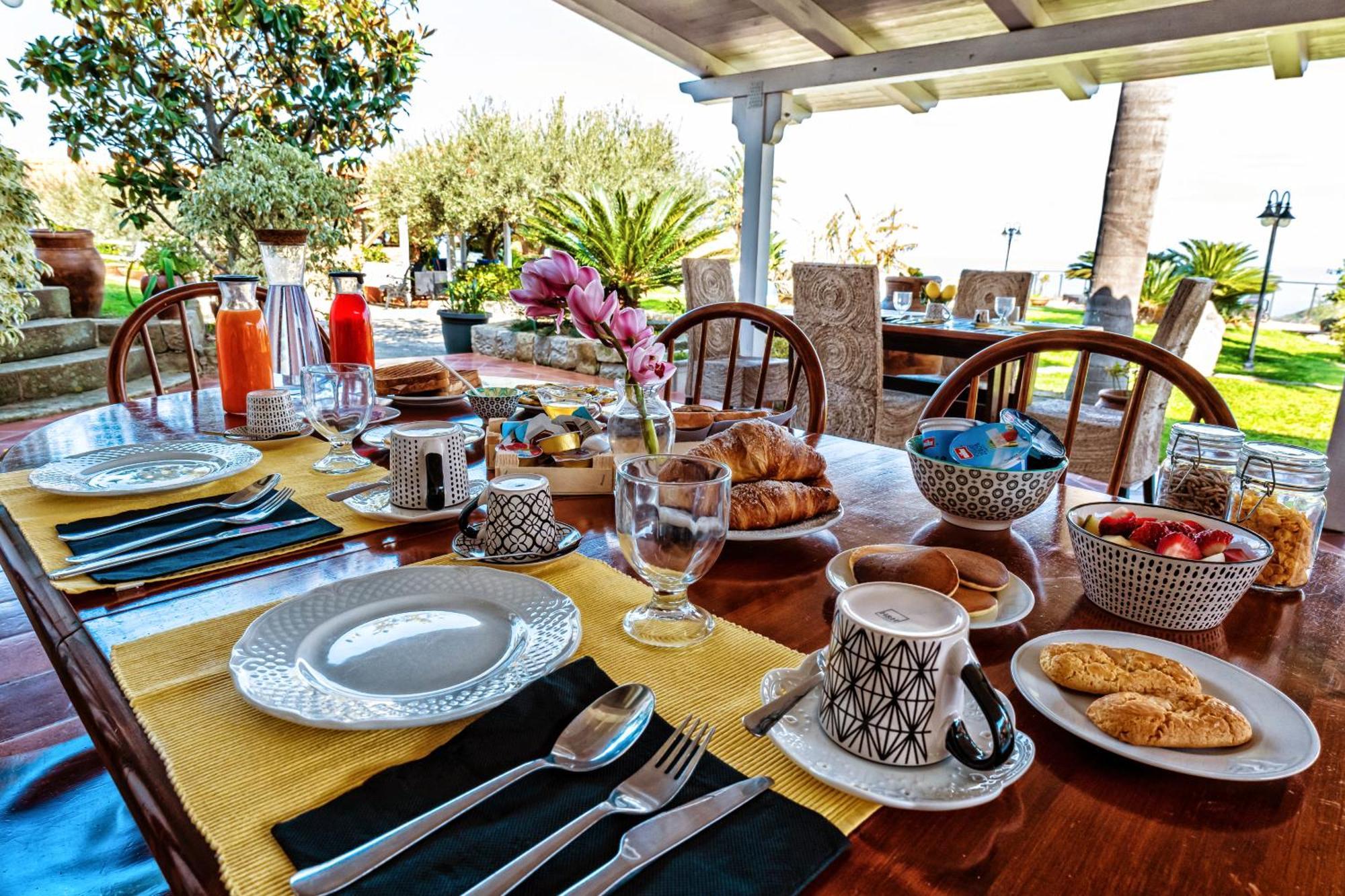 B&B Villa Bency Capo dʼOrlando Buitenkant foto