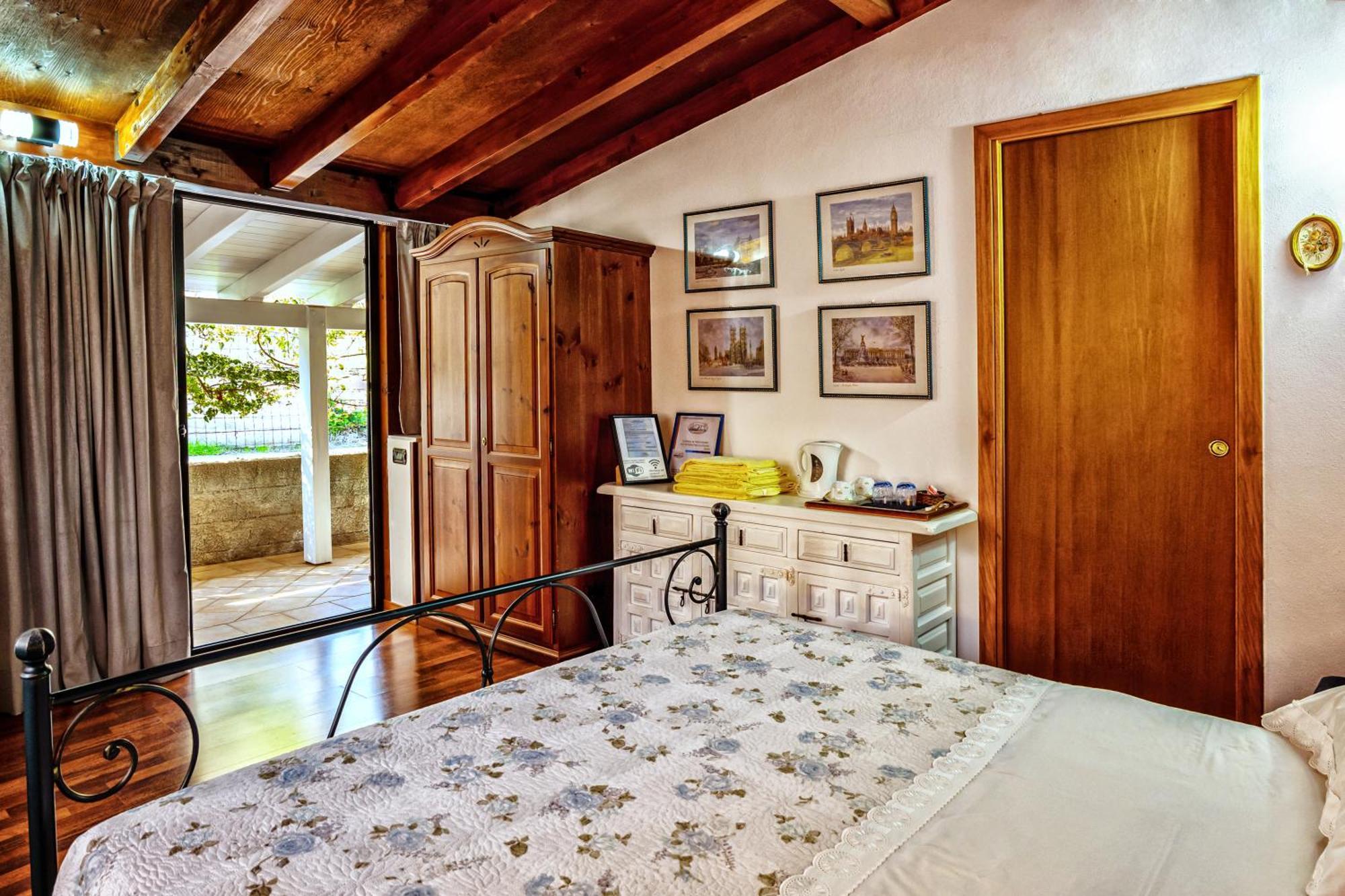 B&B Villa Bency Capo dʼOrlando Buitenkant foto