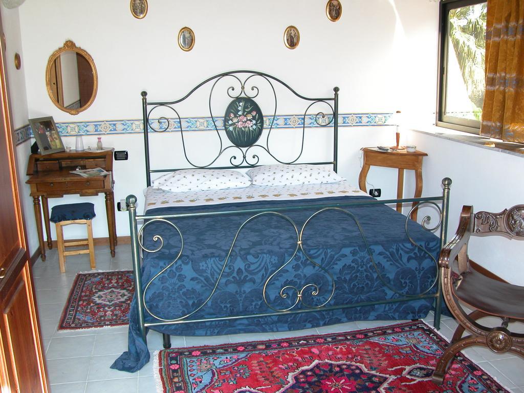 B&B Villa Bency Capo dʼOrlando Buitenkant foto