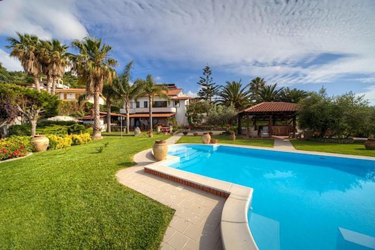 B&B Villa Bency Capo dʼOrlando Buitenkant foto
